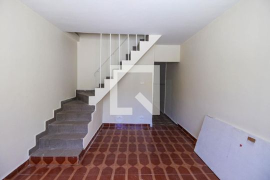 Sala de casa para alugar com 2 quartos, 60m² em Vila Ema, São Paulo