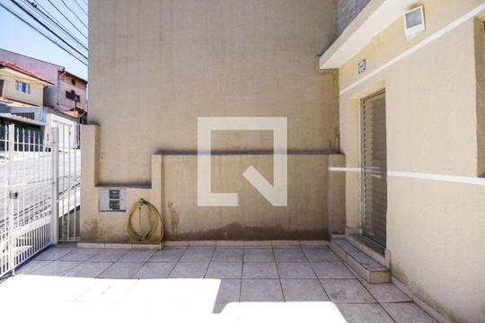 Garagem de casa para alugar com 2 quartos, 60m² em Vila Ema, São Paulo