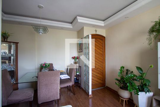 Sala de apartamento para alugar com 2 quartos, 70m² em Alcântara, São Gonçalo
