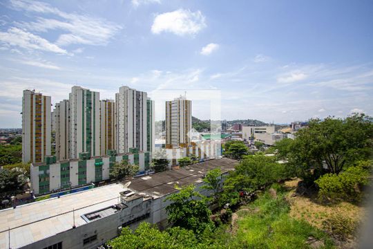 Vista do Quarto 1 de apartamento para alugar com 2 quartos, 70m² em Alcântara, São Gonçalo