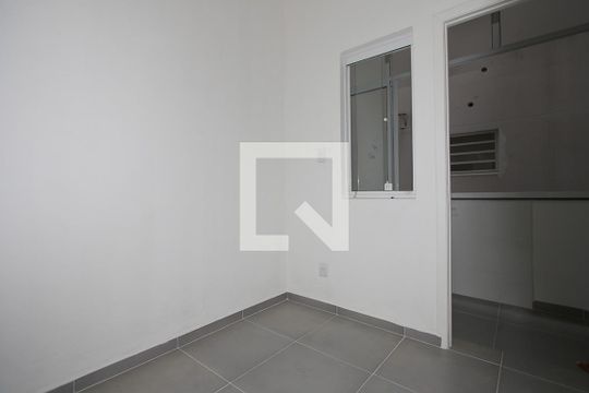 Quarto de Serviço de apartamento para alugar com 1 quarto, 111m² em Cerqueira César, São Paulo