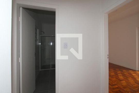 Corredor Quarto  de apartamento para alugar com 1 quarto, 111m² em Cerqueira César, São Paulo