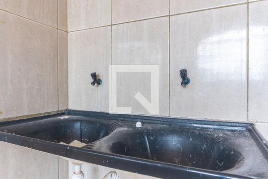 Cozinha e Área de Serviço de apartamento para alugar com 1 quarto, 48m² em Conjunto U, Brasília