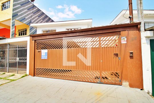 Fachada de casa para alugar com 3 quartos, 143m² em Vila Morse, São Paulo