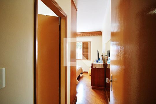 Suíte de casa para alugar com 3 quartos, 143m² em Vila Morse, São Paulo