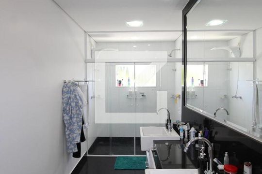 Banheiro Suíte de casa à venda com 3 quartos, 240m² em Vila Antonieta, São Paulo