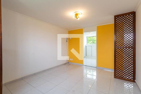 Sala de apartamento para alugar com 3 quartos, 64m² em Parque Cecap, Guarulhos