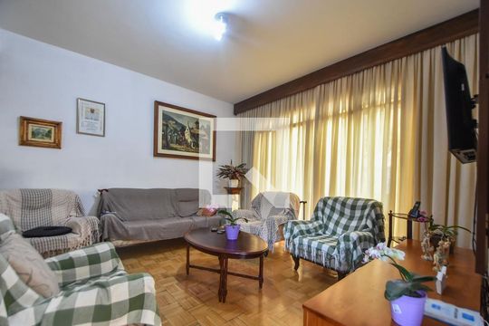 Sala de Estar de casa para alugar com 3 quartos, 170m² em Vila Cordeiro, São Paulo