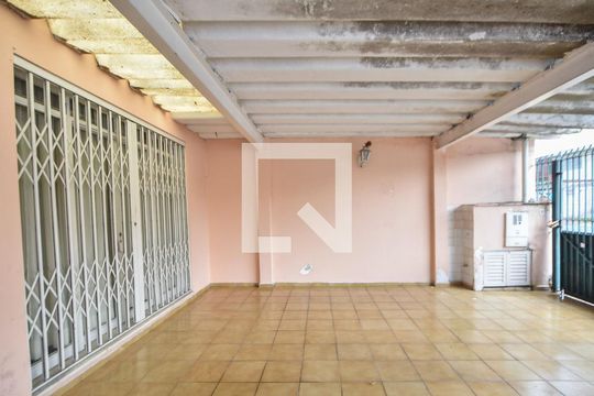 Garagem de casa para alugar com 3 quartos, 170m² em Vila Cordeiro, São Paulo