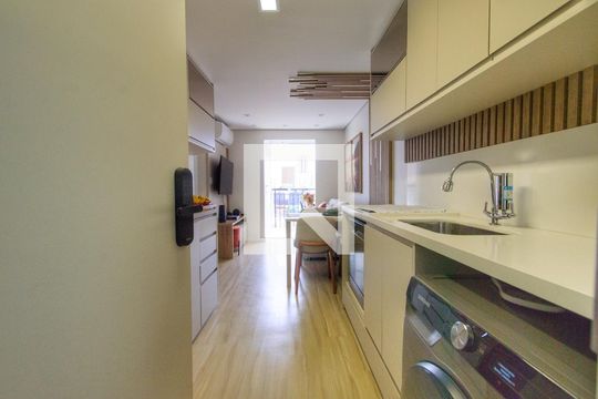 Cozinha de apartamento à venda com 1 quarto, 33m² em Vila Mariana, São Paulo
