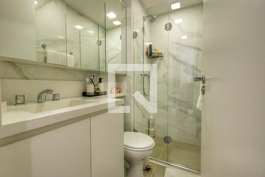 Banheiro de apartamento à venda com 1 quarto, 33m² em Vila Mariana, São Paulo