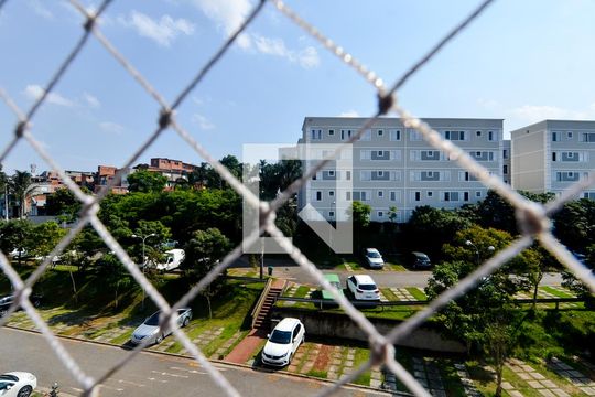 Quarto 1 de apartamento para alugar com 2 quartos, 47m² em Vila Alzira, Guarulhos