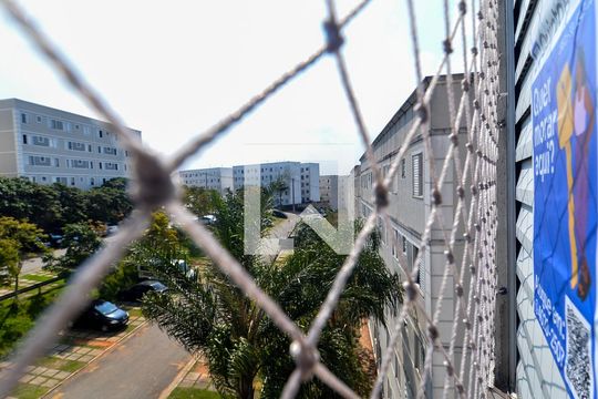Plaquinha  de apartamento para alugar com 2 quartos, 47m² em Vila Alzira, Guarulhos