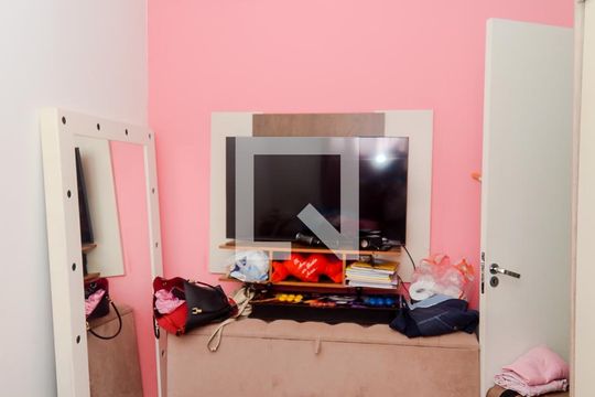 Quarto 1 de apartamento para alugar com 2 quartos, 47m² em Vila Alzira, Guarulhos