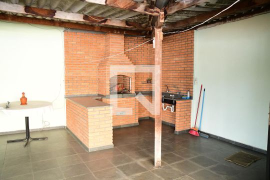 Churrasqueira de casa para alugar com 3 quartos, 160m² em Vila Santo Antonio do Portao, Cotia