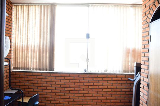 Sala 2 de casa para alugar com 3 quartos, 160m² em Vila Santo Antonio do Portao, Cotia