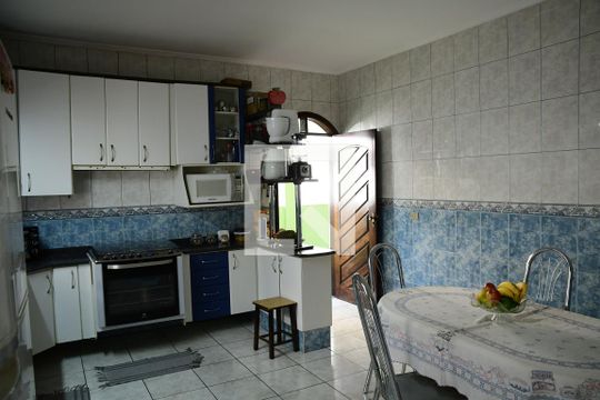 Cozinha de casa para alugar com 3 quartos, 160m² em Vila Santo Antonio do Portao, Cotia