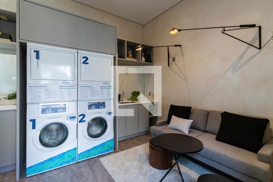 Área comum - Lavanderia de kitnet/studio para alugar com 1 quarto, 27m² em Jardim Vila Mariana, São Paulo