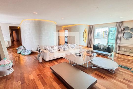 Apartamento à venda com 5 quartos, 400m² em Jardim Sílvia, Santo André