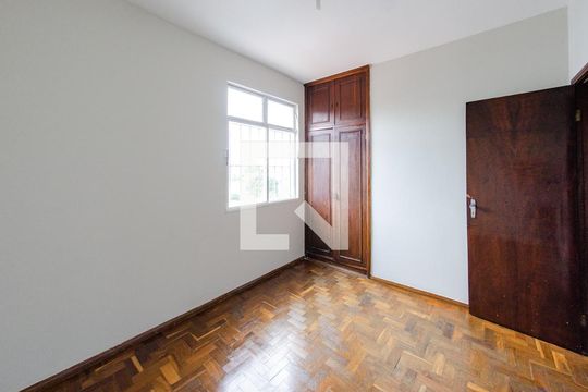 Quarto 1 de apartamento à venda com 5 quartos, 170m² em Coração Eucarístico, Belo Horizonte