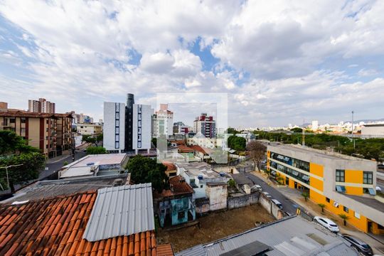 Vista de apartamento à venda com 5 quartos, 170m² em Coração Eucarístico, Belo Horizonte