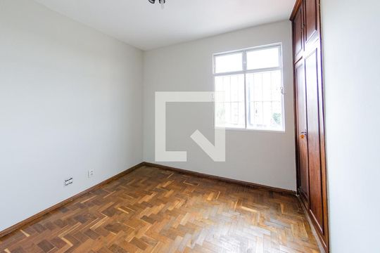 Quarto 1 de apartamento à venda com 5 quartos, 170m² em Coração Eucarístico, Belo Horizonte