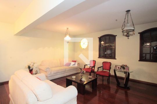 Casa à venda com 4 quartos, 445m² em Minas Brasil, Belo Horizonte