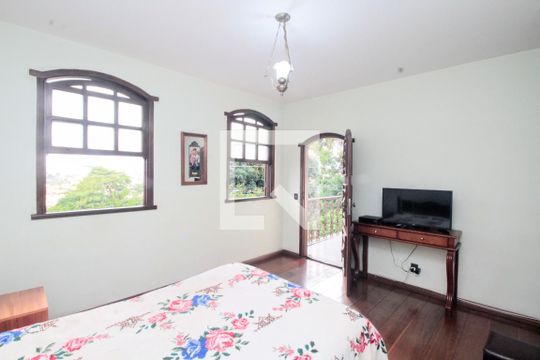 Casa à venda com 4 quartos, 445m² em Minas Brasil, Belo Horizonte