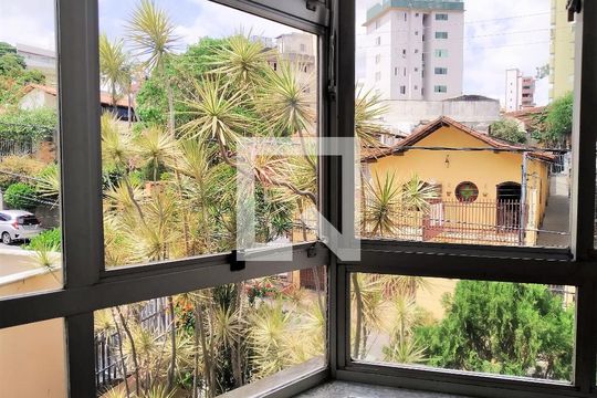 Apartamento à venda com 4 quartos, 128m² em Calafate, Belo Horizonte