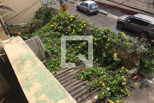 Casa para alugar com 3 quartos, 270m² em Carlos Prates, Belo Horizonte