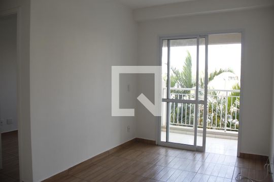 Sala de apartamento para alugar com 2 quartos, 50m² em Conjunto Residencial Irai, Suzano