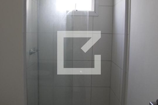 Banheiro de apartamento para alugar com 2 quartos, 50m² em Conjunto Residencial Irai, Suzano