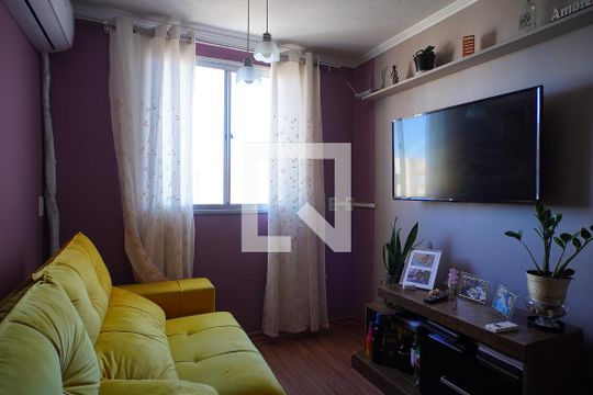 Apartamento à venda com 2 quartos, 43m² em Sarandi, Porto Alegre