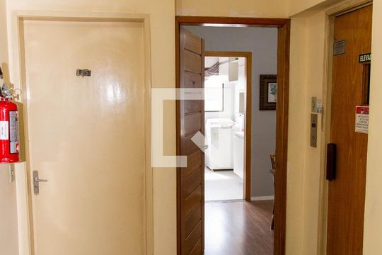 Hall de entrada de apartamento para alugar com 2 quartos, 53m² em Centro, Diadema