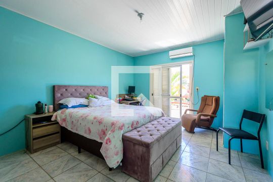 Suíte de casa à venda com 2 quartos, 105m² em Hípica, Porto Alegre