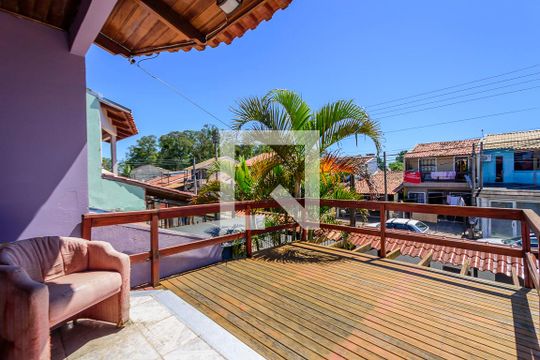 Varanda de casa à venda com 2 quartos, 105m² em Hípica, Porto Alegre