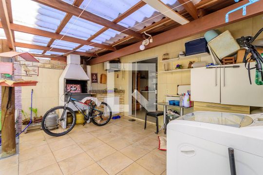 Área de Serviço de casa à venda com 2 quartos, 105m² em Hípica, Porto Alegre