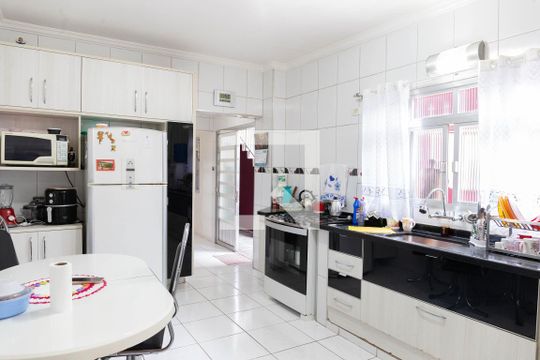 Cozinha de casa à venda com 5 quartos, 225m² em Vila Conde do Pinhal, São Paulo