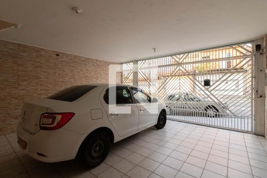 Garagem de casa à venda com 3 quartos, 214m² em Residencial Cerconi, Guarulhos