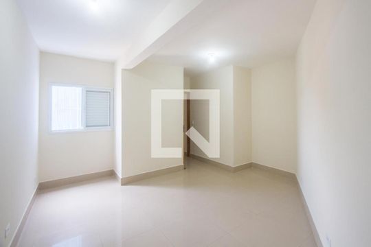 Quarto 2 de casa de condomínio para alugar com 2 quartos, 40m² em Parque Maria Helena, São Paulo