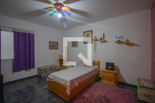 Casa à venda com 3 quartos, 256m² em Nova Petrópolis, São Bernardo do Campo