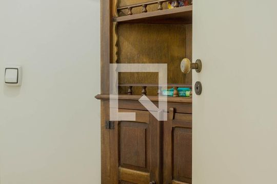 Lavabo de casa à venda com 3 quartos, 300m² em Nova Petrópolis, São Bernardo do Campo