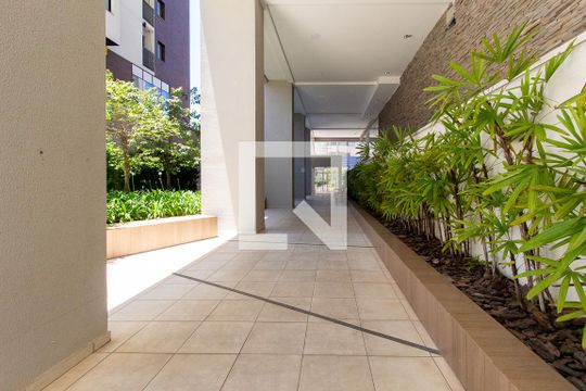 Área comum de apartamento para alugar com 2 quartos, 70m² em Centro, Curitiba