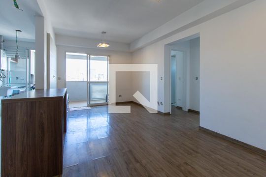 Apartamento para alugar com 2 quartos, 70m² em Centro, Curitiba
