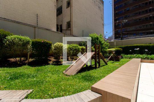 Área comum - Playground de apartamento para alugar com 2 quartos, 70m² em Centro, Curitiba