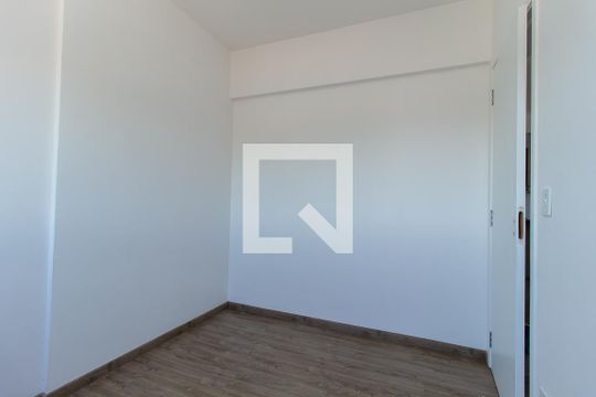 Quarto 1 de apartamento para alugar com 2 quartos, 70m² em Centro, Curitiba