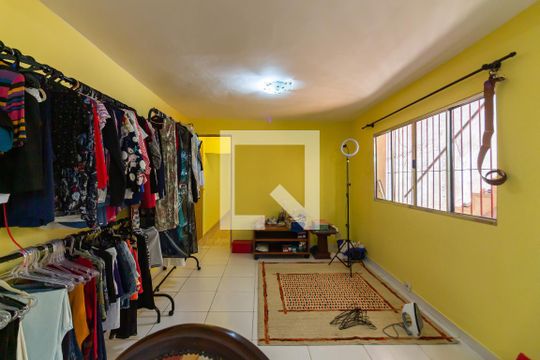 Sala 1 de casa à venda com 4 quartos, 209m² em Jardim Novo, Osasco