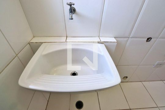 Área de Serviço de apartamento para alugar com 3 quartos, 90m² em Campestre, Santo André
