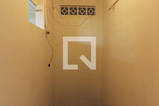Closet Quarto 1 de casa à venda com 2 quartos, 100m² em Vila Regente Feijó, São Paulo