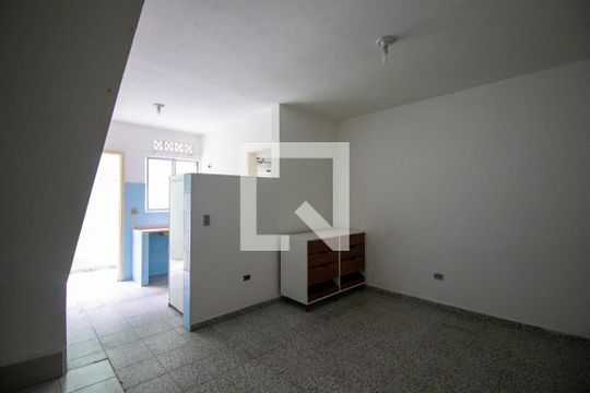 Quarto de kitnet/studio para alugar com 1 quarto, 25m² em Jardim Oriental, São Paulo